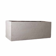 Matera Cemento 02 Ref: Jardinera 90 - Ideal para balcones, esquinas y división de espacios. Llévala en acabado acanalado o liso. Antes de la compra confirma la existencia de unidades y tiempos de entrega.